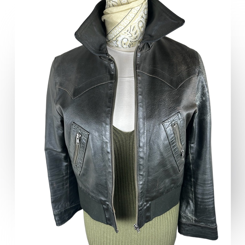 Vintage Leather bomber jacket in Dark olive.